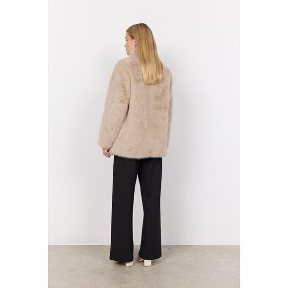 NWT SOYA CONCEPT NAIDA Cream Faux Fur Jacket - Picture 8 of 10